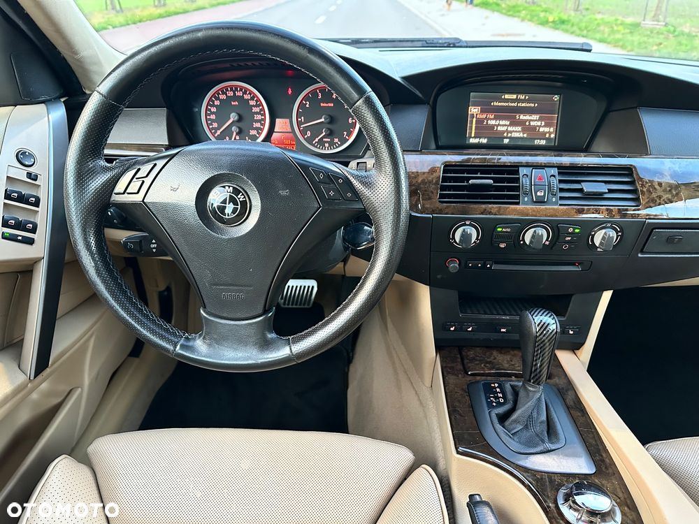 BMW Seria 5 - 35