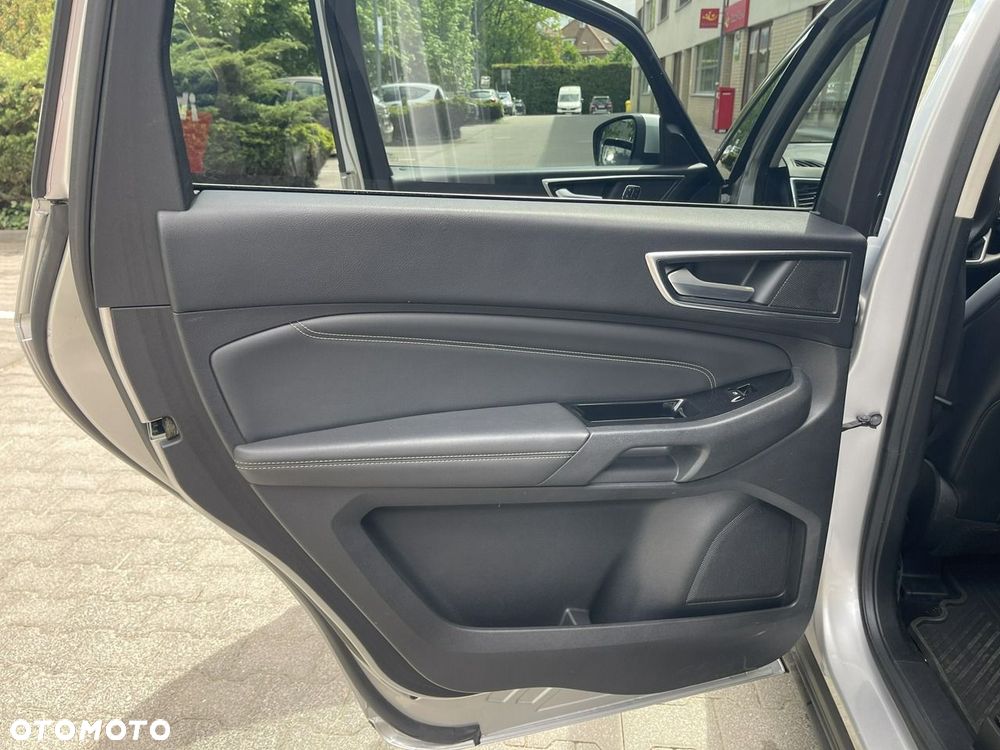 Ford S-Max - 22