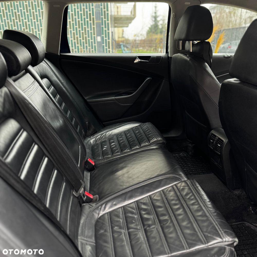 Volkswagen Passat 2.0 TDI Comfortline - 8