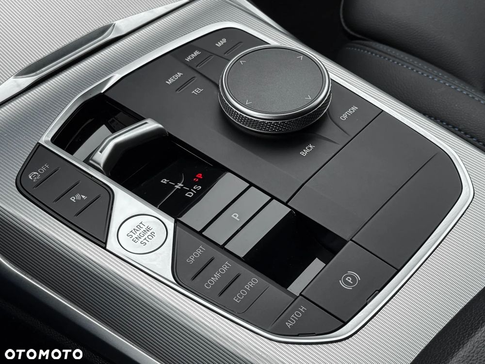 BMW Seria 3 320d xDrive M Sport sport - 23