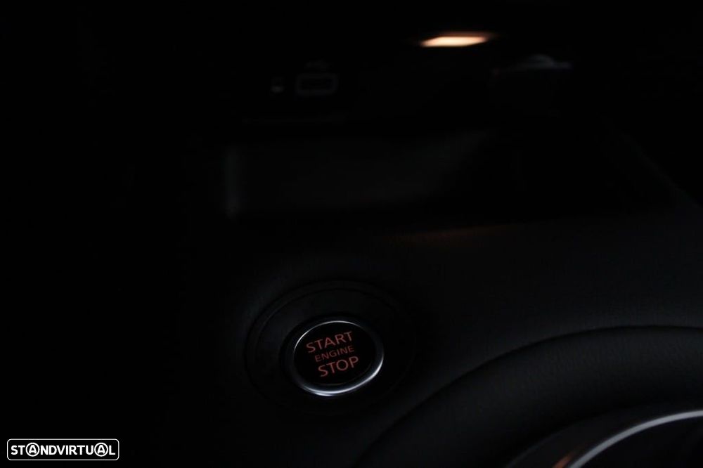 Nissan Juke 1.0 DIG-T N-Connecta DCT - 30