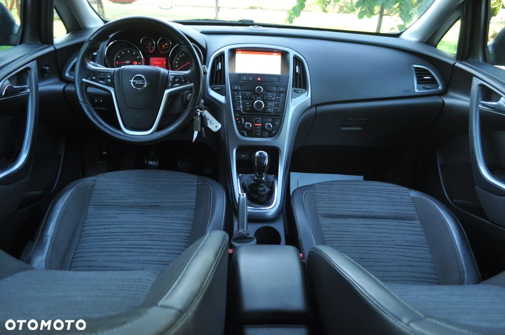 Opel Astra 1.4 Turbo Edition Sport - 26