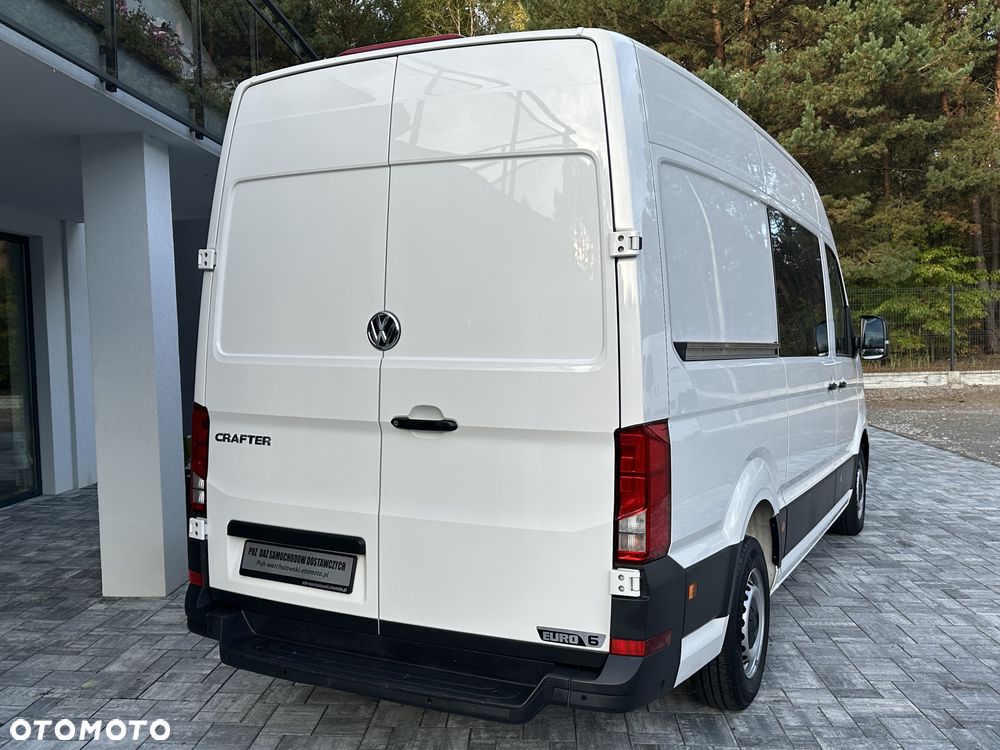 Volkswagen Crafter Brygada 6osób / Średniak L3 / Salon PL / Serwis Tylko w ASO VW / Pełna historia pojazdu / W oryginalym stanie / Fabryczna Zabudowa / FV23% - 8