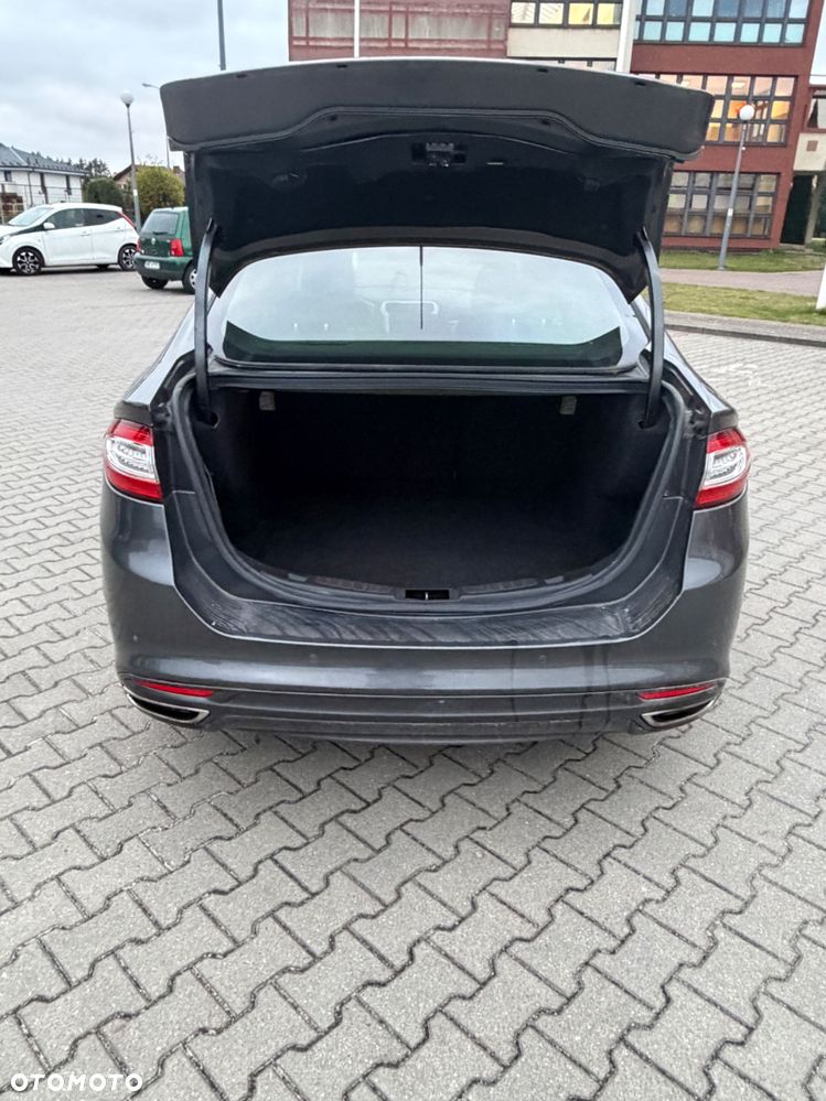 Ford Fusion - 6