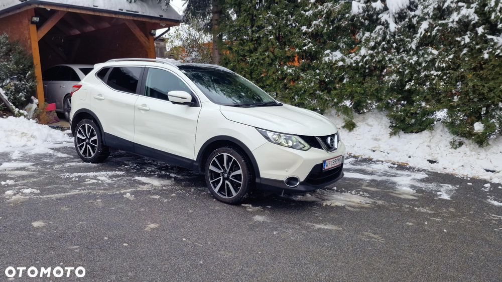 Nissan Qashqai 1.6 DCi Xtronic TEKNA - 6