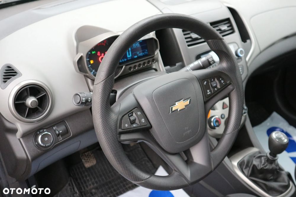 Chevrolet Aveo 1.2 LS+ - 10