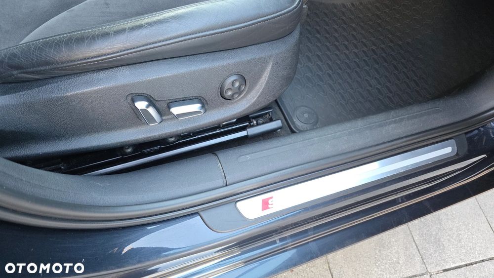 Audi A4 Avant 2.0 TDI - 8
