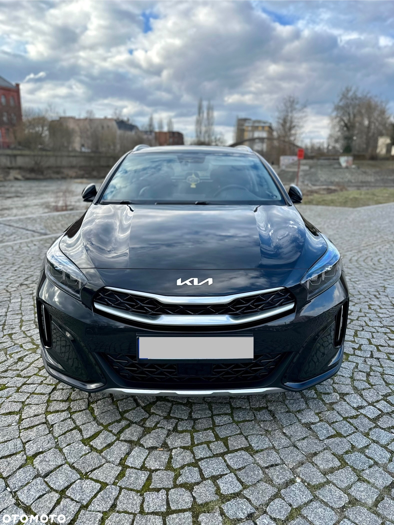 Kia XCeed 1.5 T-GDI L Business Line DCT - 4