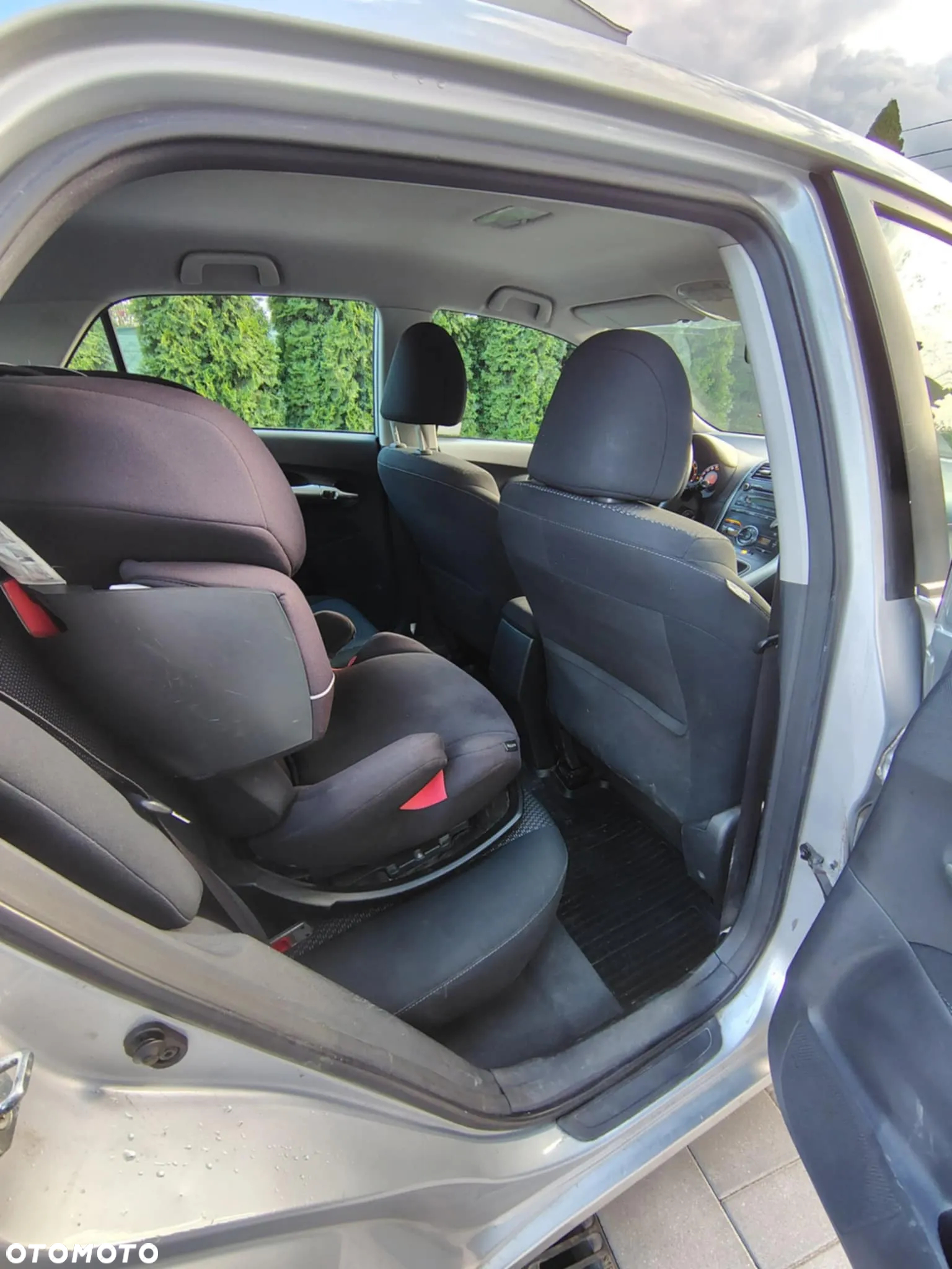 Toyota Auris 1.6 Premium - 16