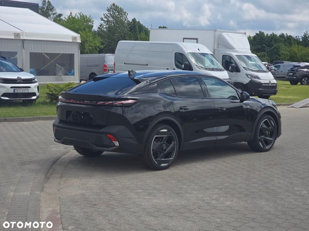 Peugeot 408 - 9