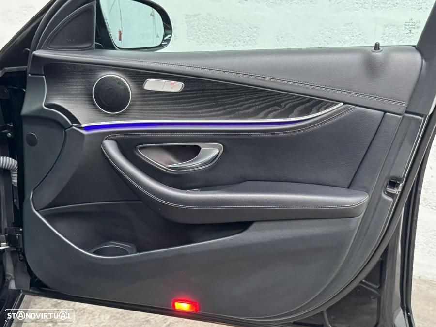 Mercedes-Benz E 300 de 9G-TRONIC AMG Line - 51