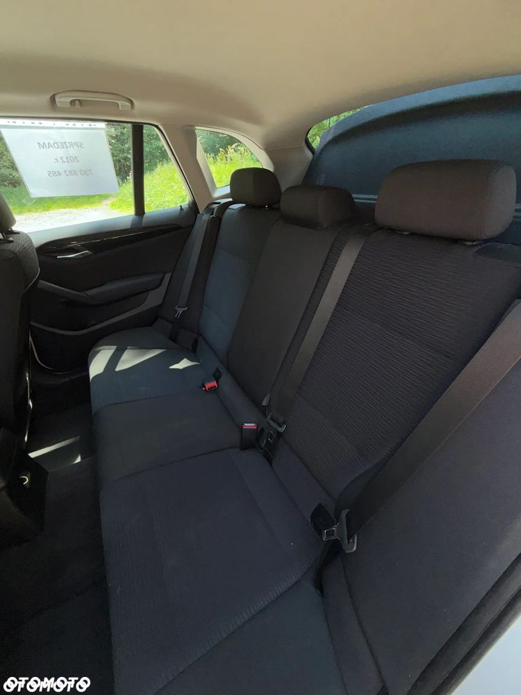 BMW X1 sDrive18d - 13