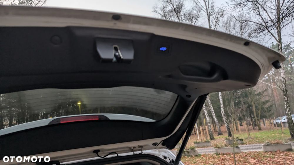 Hyundai Santa Fe Grand 2.2 CRDI 4WD Automatik Premium - 21