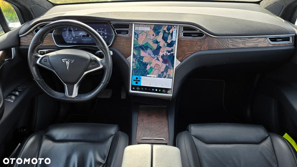 Tesla Model X Long Range Plus - 30