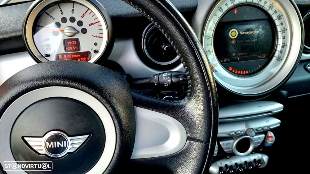 MINI 3 Portas Cooper D - 5