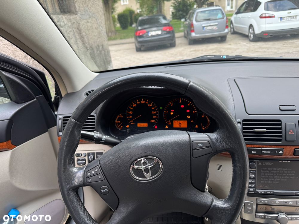 Toyota Avensis 2.0 D-4D Luna - 14