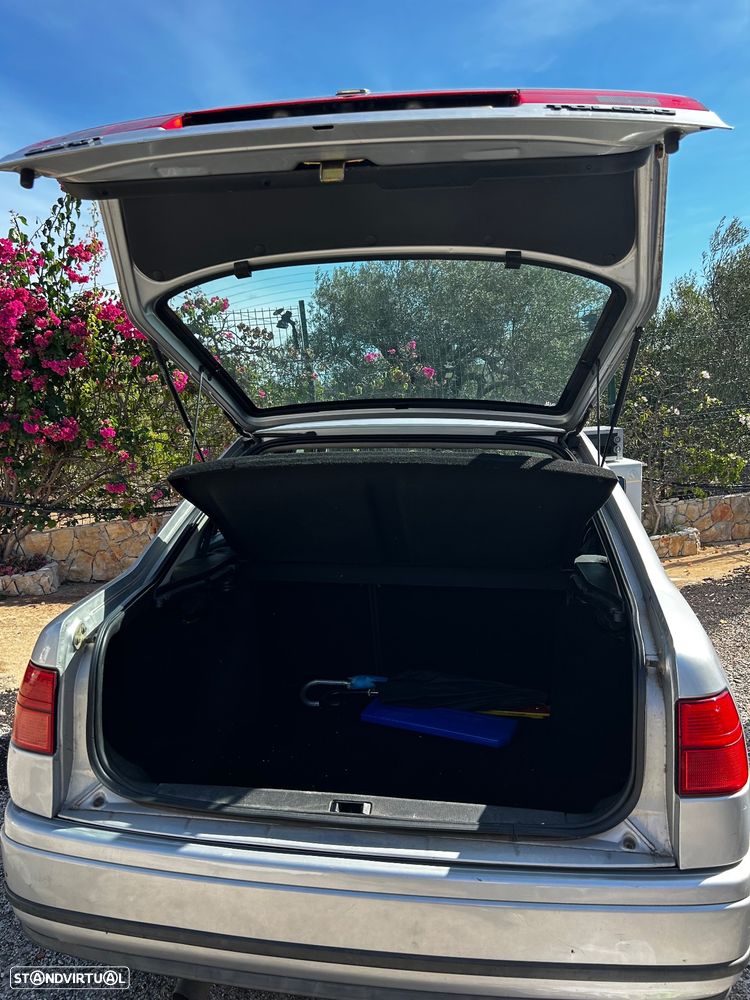 SEAT Toledo 1.6 GL - 9