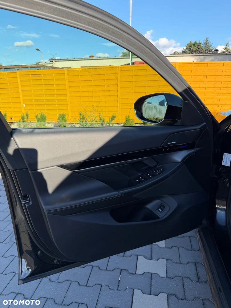 BMW Seria 5 520d mHEV - 22