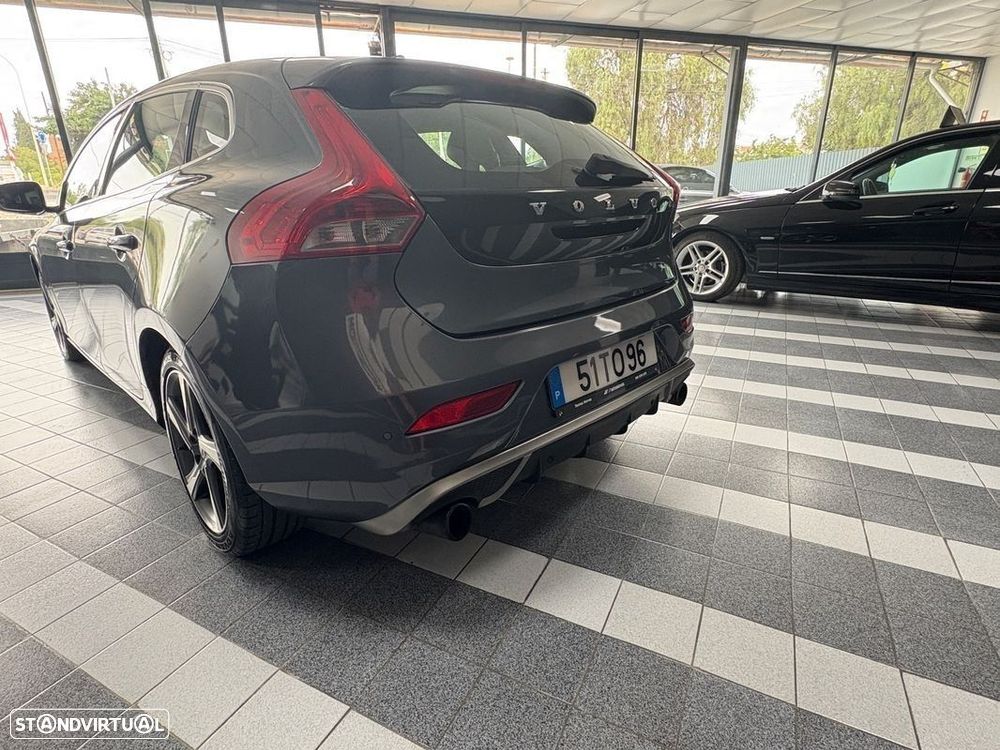 Volvo V40 1.6 D2 R-Design - 11