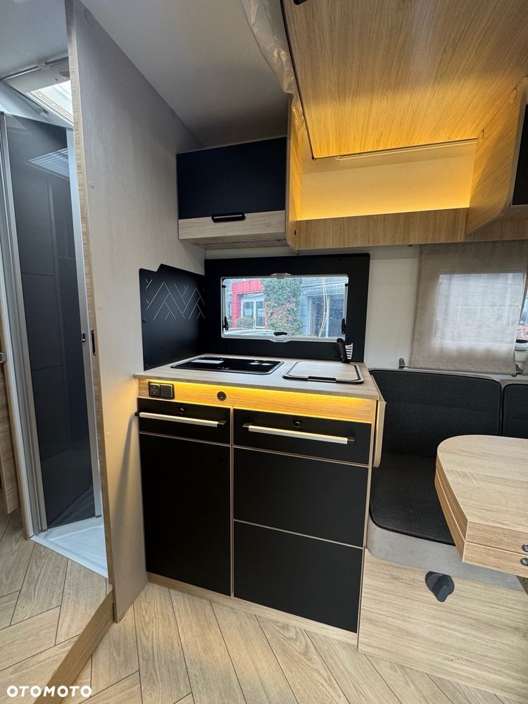 Ford Chausson 798 Titanium Ultimate - 25