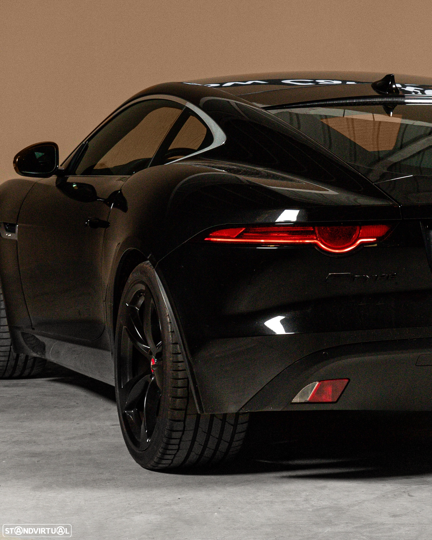 Jaguar F-Type Coupe 2.0 Aut. R-Dynamic - 8