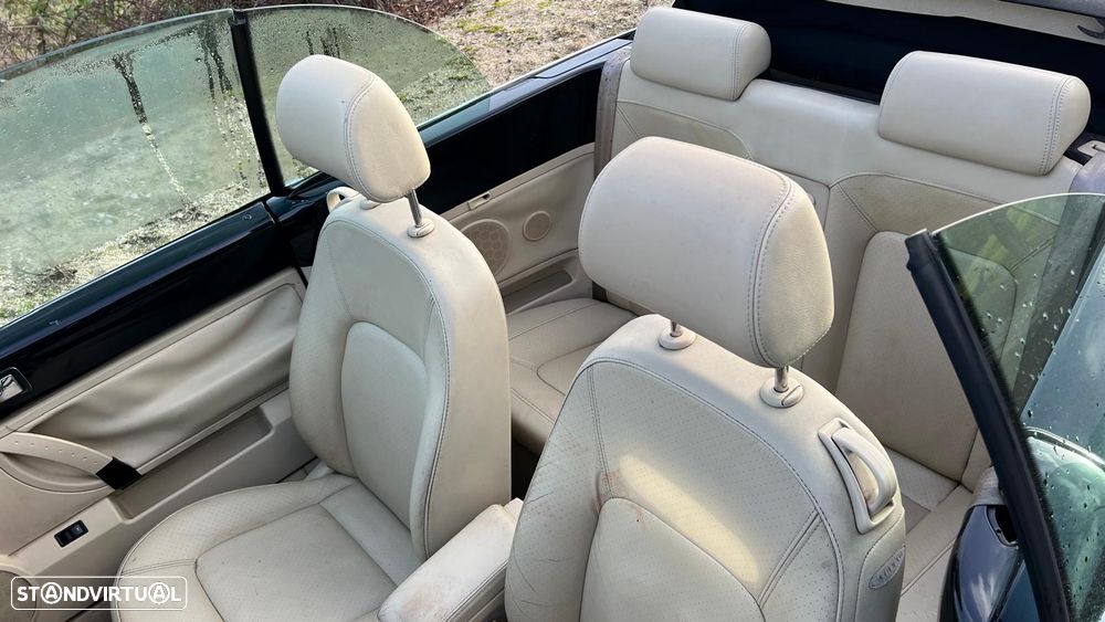 VW New Beetle Cabriolet 1.6 - 23