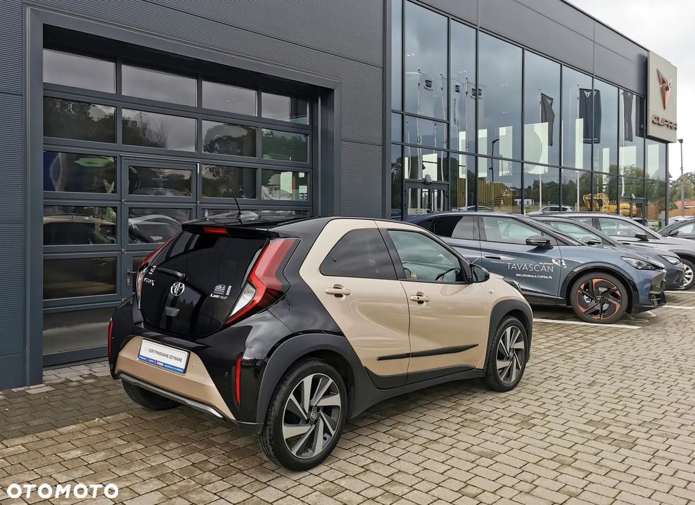 Toyota Aygo X 1.0 VVT-i Executive - 3