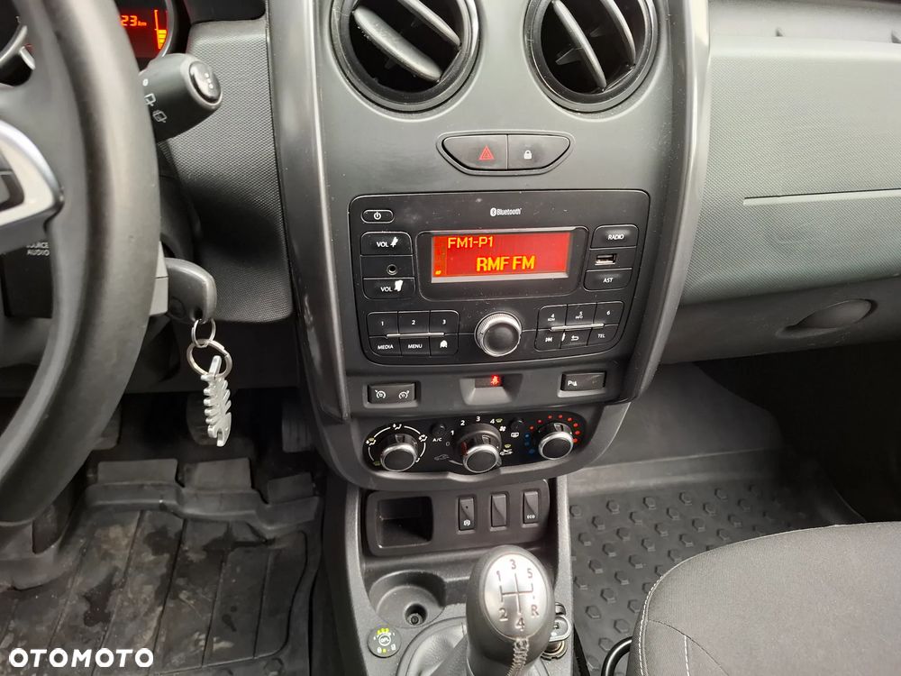 Dacia Duster 1.6 SCe Open S&S - 13