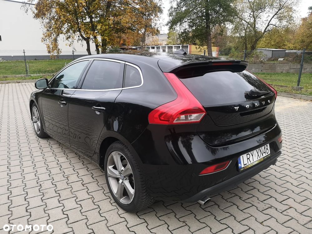 Volvo V40 2012 photo 3