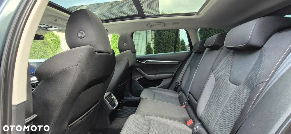 Skoda Octavia 2.0 TDI 4x4 RS DSG - 36