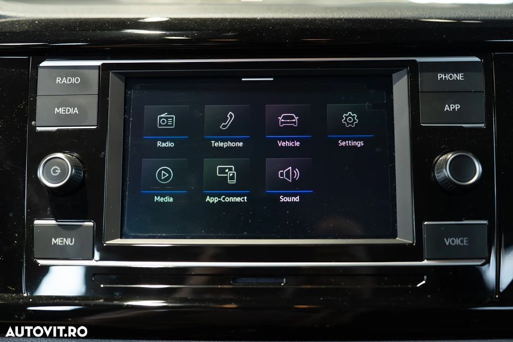 Volkswagen Taos - 28