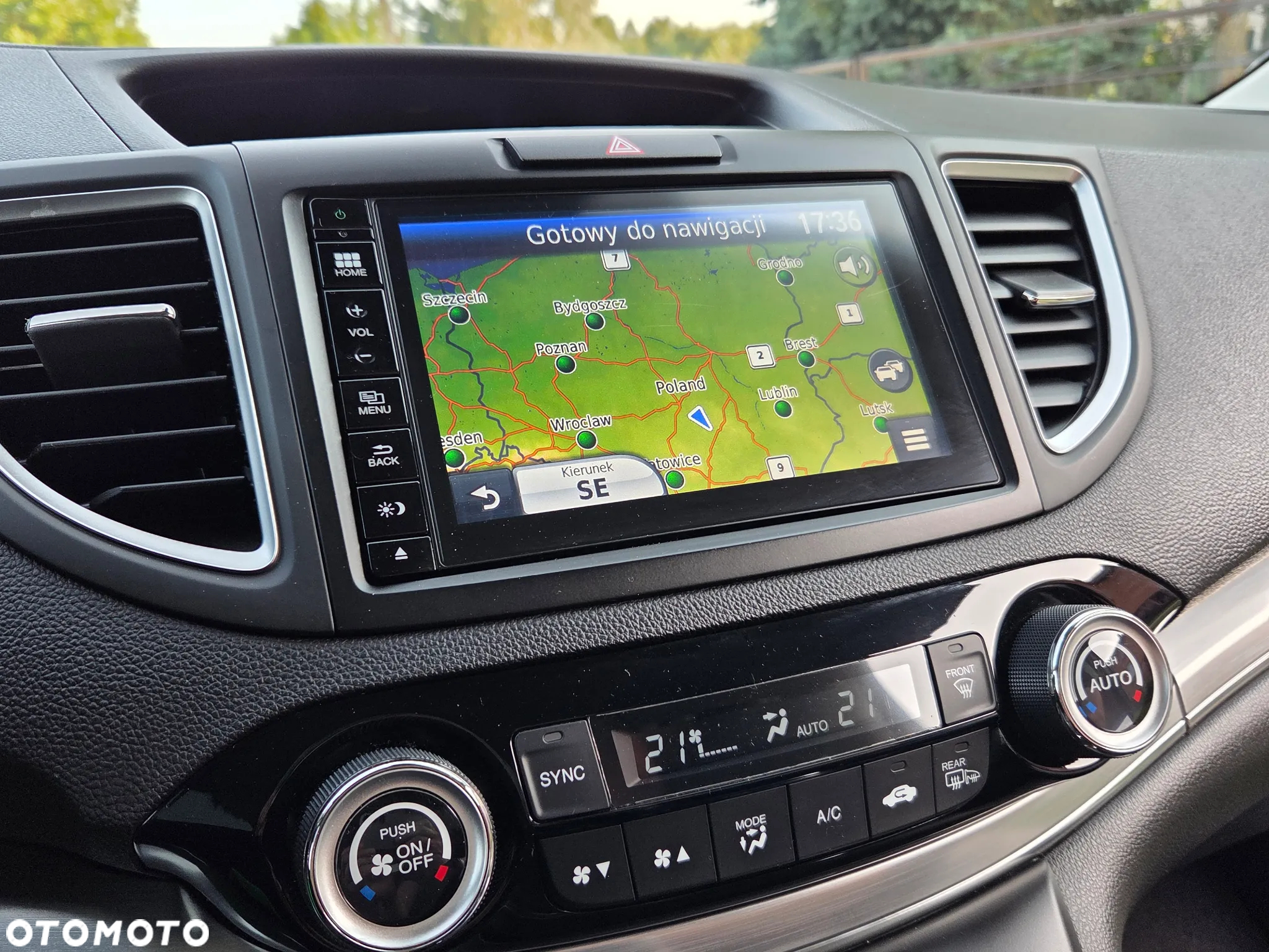 Honda CR-V 2.0 Elegance (Honda Connect+) / (2WD) - 33
