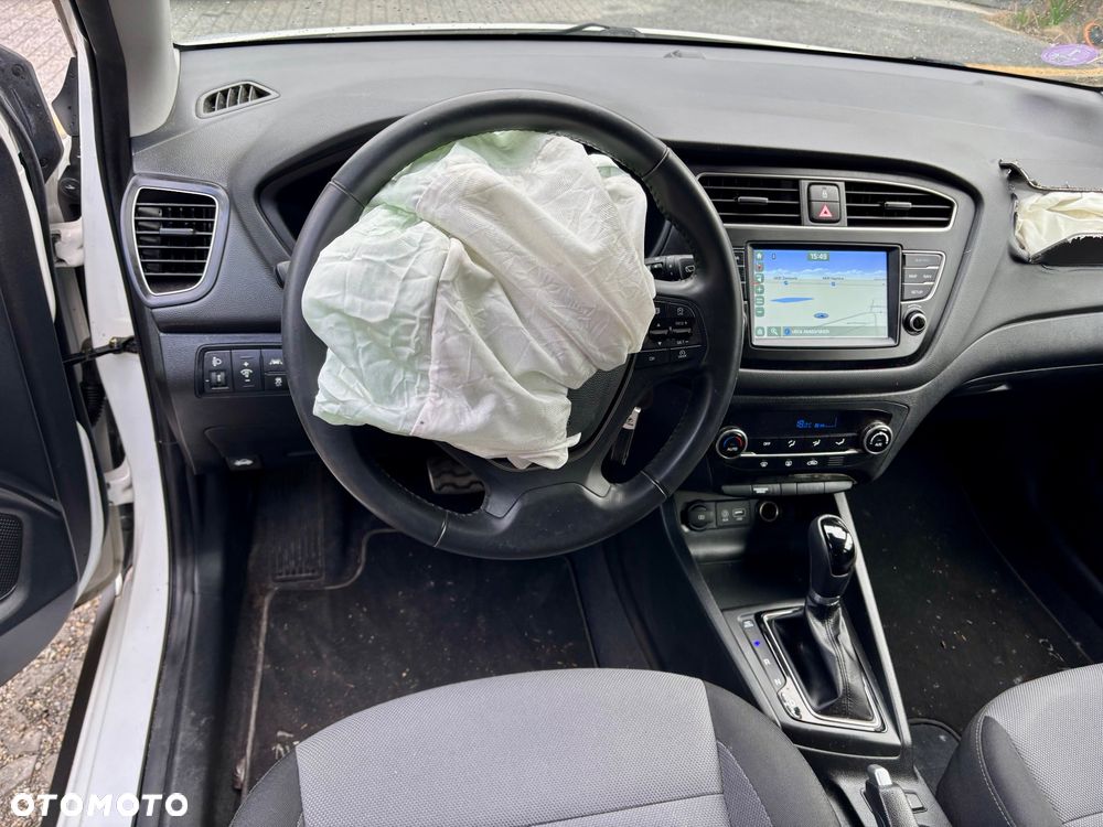 Hyundai i20 - 16