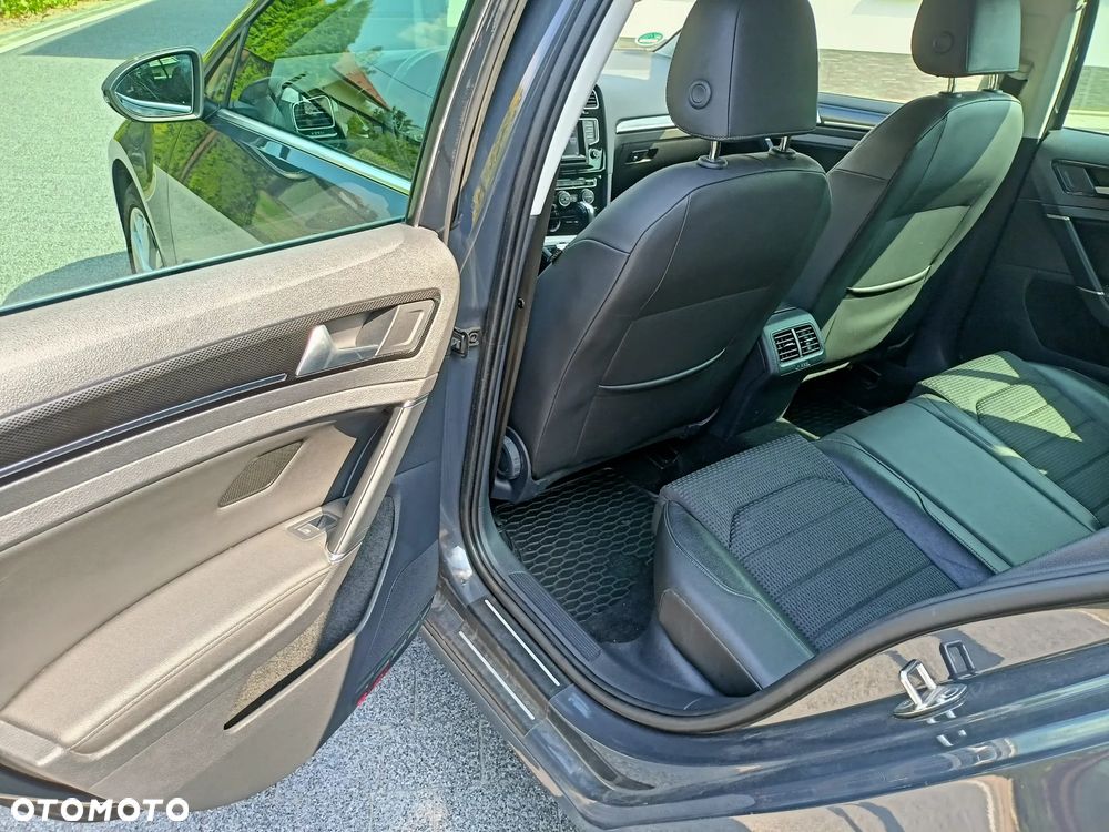 Volkswagen Golf 1.4 TSI BlueMotion Technology DSG Highline - 29