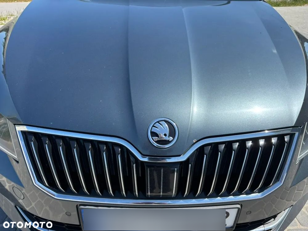 Skoda Superb 2.0 TDI Ambition - 11
