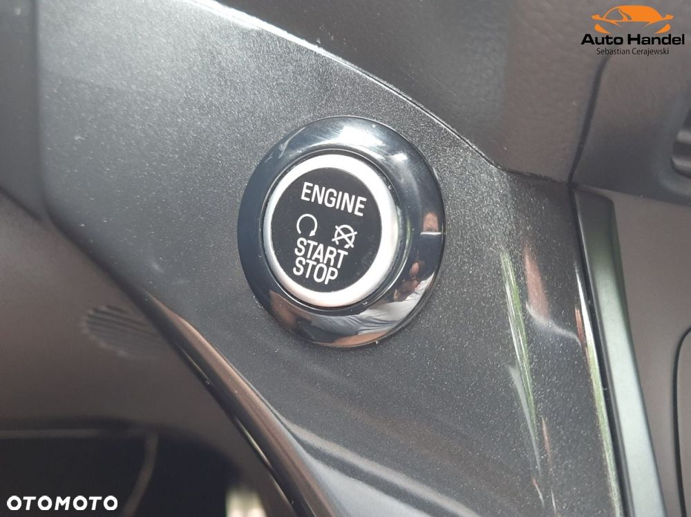 Ford Kuga 1.5 EcoBoost 2x4 ST-Line - 26