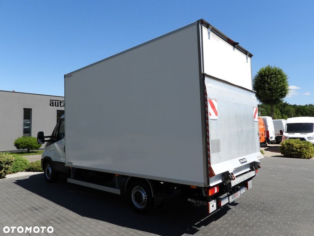 Iveco DAILY 35S18 KONTENER WINDA 8 PALET TEMPOMAT NAWIGACJA LEDY AUTOMAT HI-MATIC KLIMATYZACJA  180KM - 10