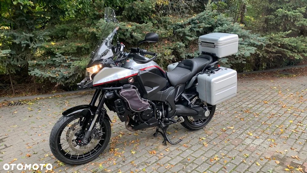Honda VFR - 4