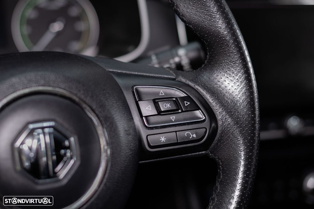 MG ZS EV 44.5 kWh Luxury - 26