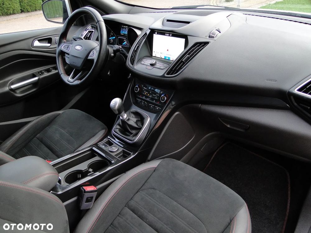 Ford Kuga 1.5 EcoBoost FWD ST-Line X - 14