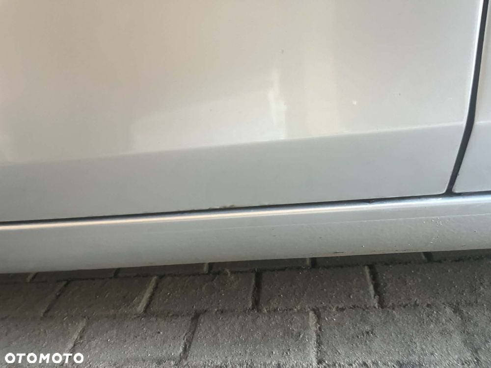 Volkswagen Golf 1.6 Comfortline - 15