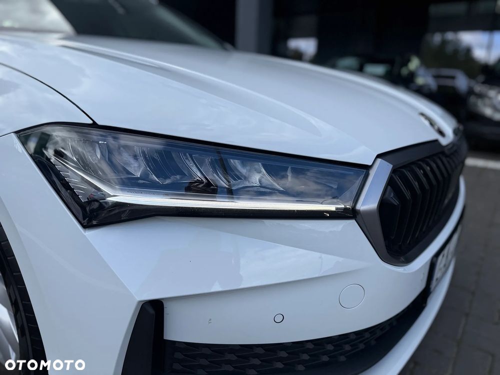 Skoda Superb 2.0 TDI SCR Essence DSG - 14
