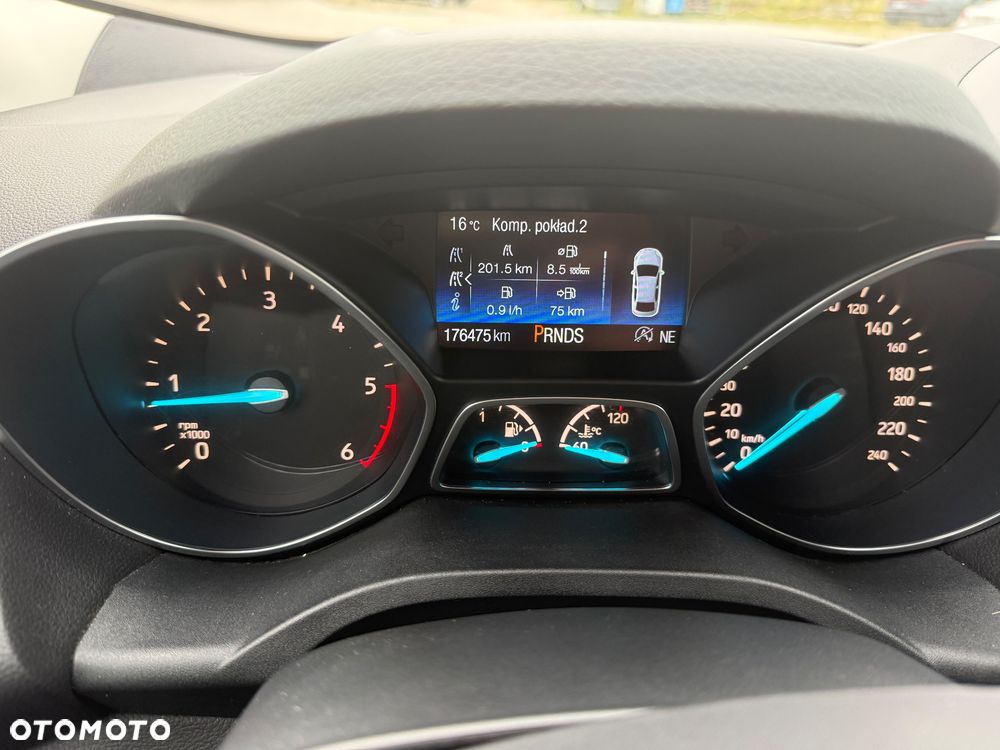 Ford Kuga 2.0 TDCi AWD Titanium - 22