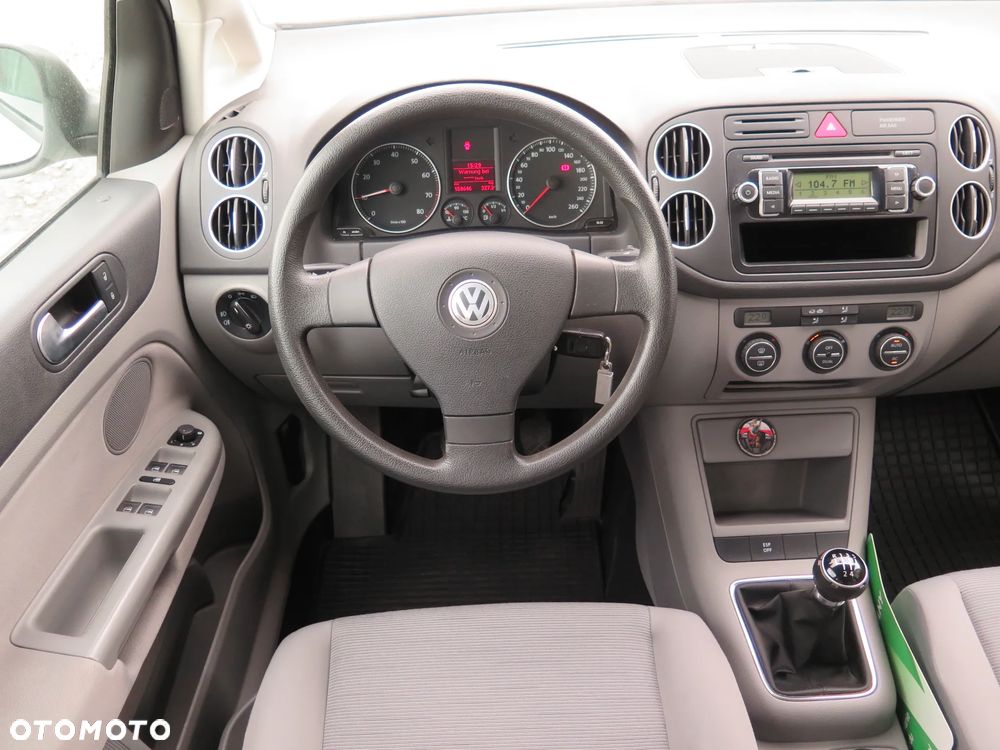 Volkswagen Golf Plus - 15