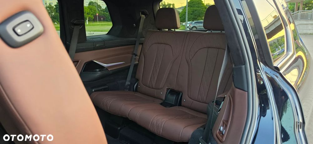 BMW X7 - 31
