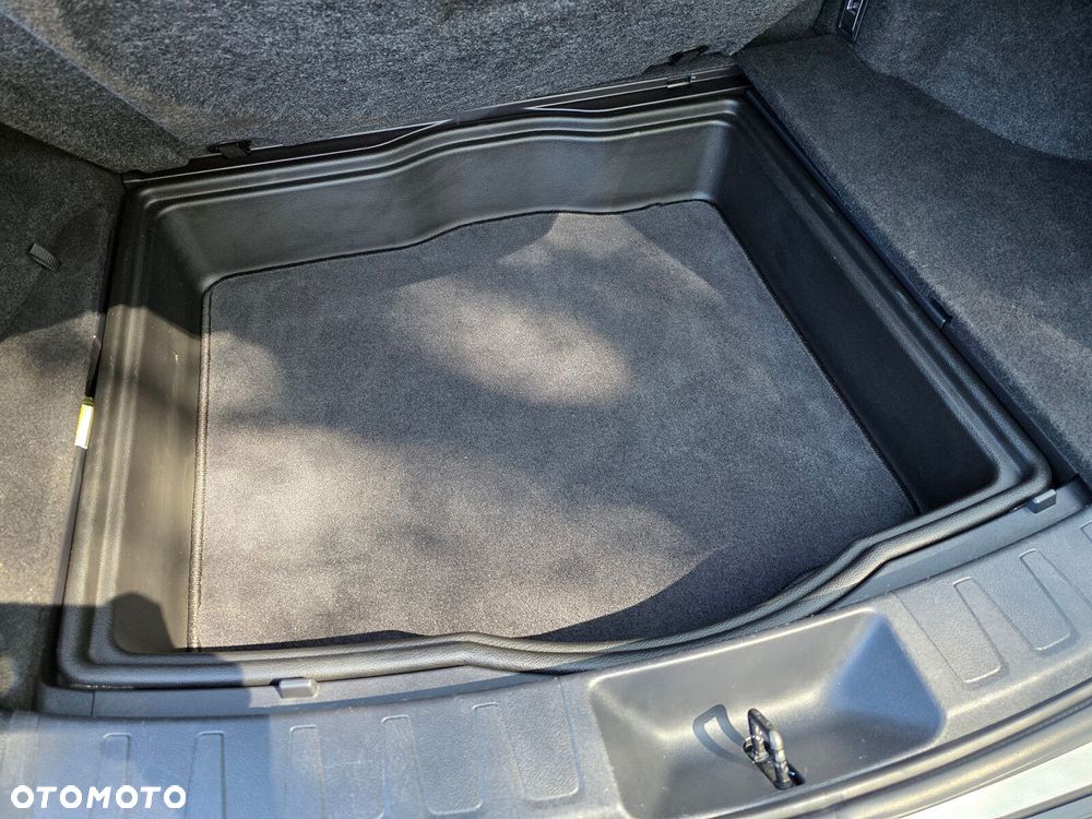 Lexus UX - 17