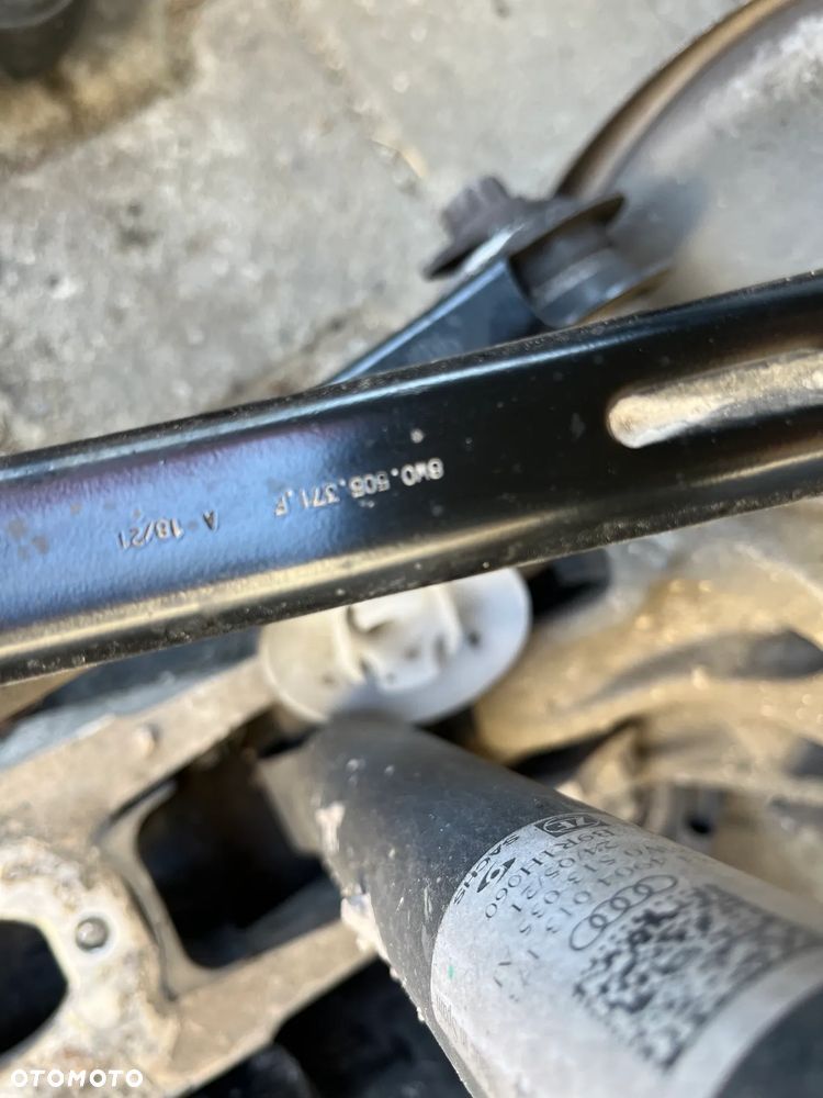 AUDI A4 B9 A5 F5 8W ZAWIESZENIE TYLNE KOMPLETNE TYŁ BELKA ZWROTNICE PIASTY - 3