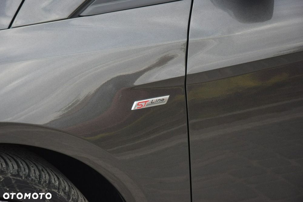 Ford Focus 1.5 EcoBlue Start-Stopp-System ST-LINE STYLE - 19