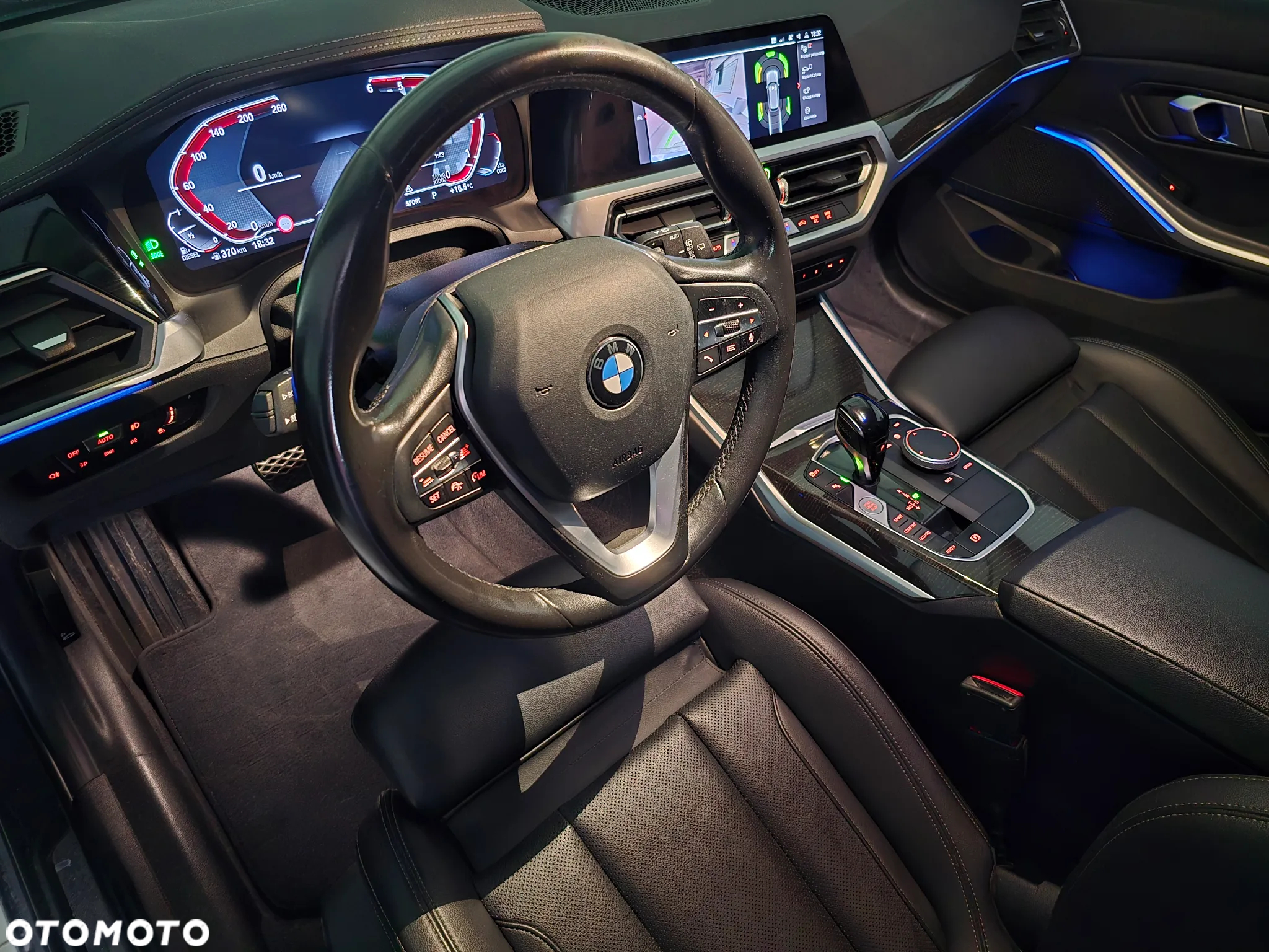 BMW Seria 3 320d Luxury Line sport - 13