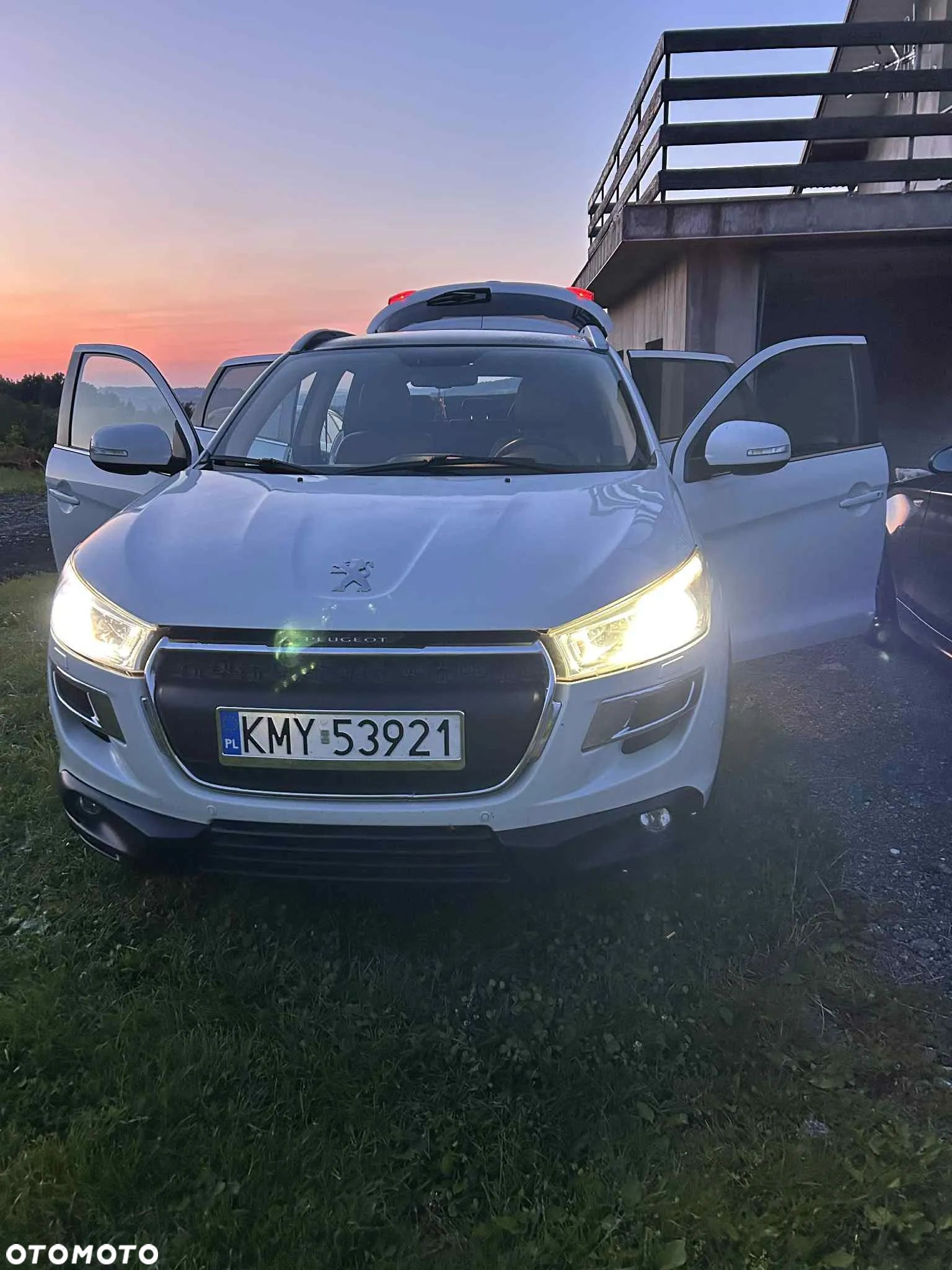 Peugeot 4008 - 1